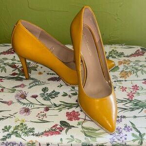 BCBGeneration Mustard Yellow Pointed Toe Heels with Metallic Trim
